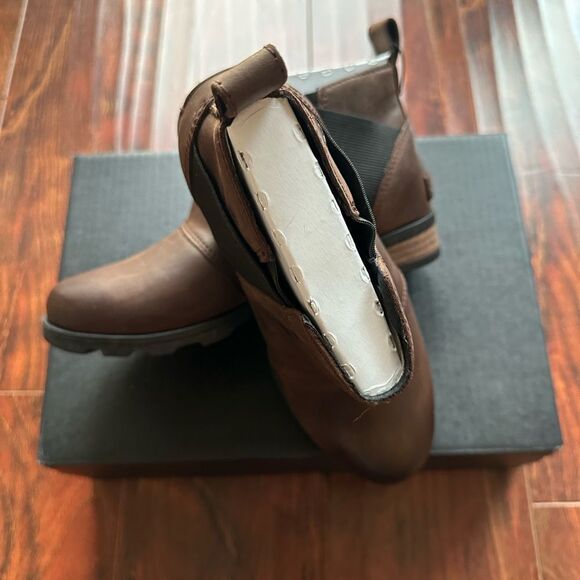 Sorel Emilie waterproof leather Chelsea boot size 6 - Picture 11 of 12